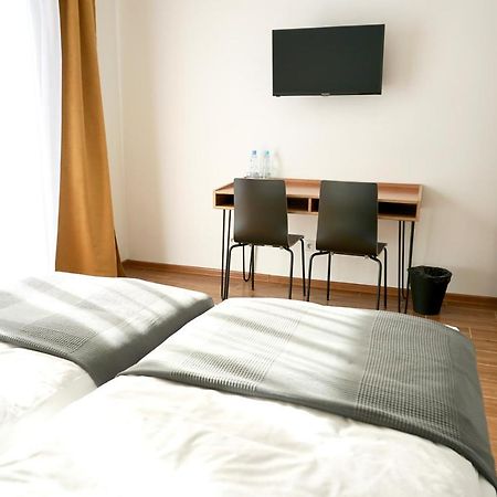 Simar Bed & Breakfast Czeladz Bagian luar foto
